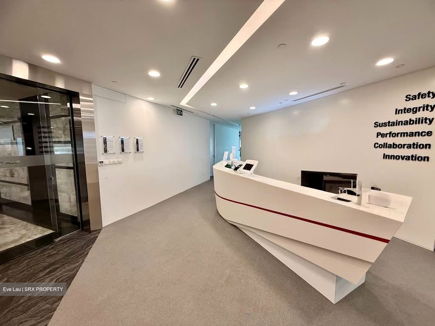 Gateway East (D7), Office #603565711